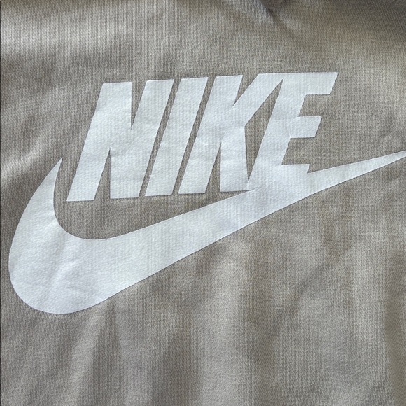 Nike  pullover hoodie  cream/white logo on chest  muff front pockets EUC - Picture 3 of 15